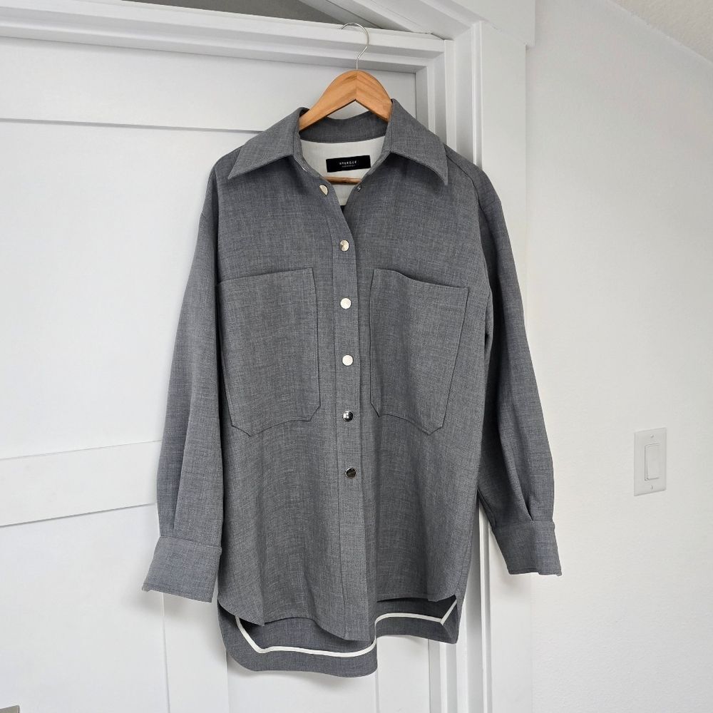 Uterque Snap Button Down Front Shirt Jacket Shacket in Grey